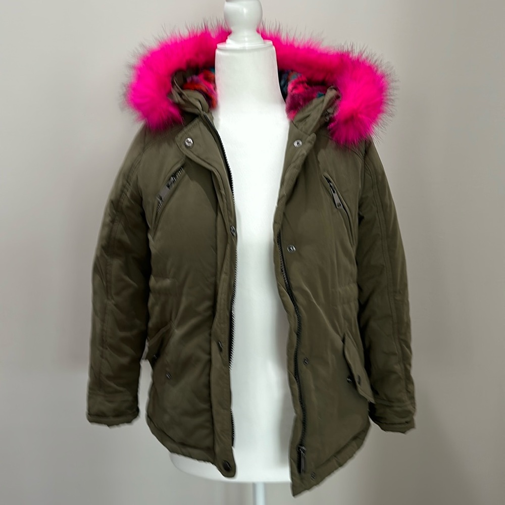 Girls green fake fur coat! Just beautiful worn only once!